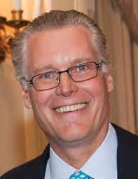 DISTINGUISHED ACHIEVEMENT AWARD