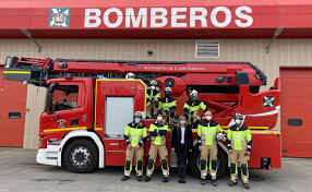 Emergencias reportadas en tiempo real en perú (por @cesars). Los Bomberos De Castro Los Primeros De La Region En Vestir Los Nuevos Trajes Tecnicos De Rescate E Incendios El Diario Montanes