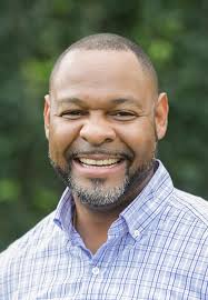 Efrem Smith to Co-Pastor Bayside in Sacramento