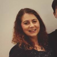 Liz Melville's Instagram, Twitter & Facebook