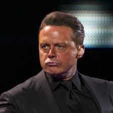 Maybe you would like to learn more about one of these? Luis Miguel Is Enraged By The Photo Of His Daughter Michelle Salas Who Was A Trend Recently Right Now News
