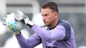 Botafogo deve ir ao mercado no meio do ano por goleiro, zagueiro e atacante; extracampo de Neto não tem agradado, diz jornalista