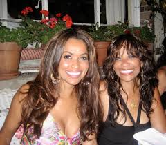 Tracey Edmonds on X: "Happy Mother's Day Fam!! Aww... How I miss these  days!!!Thinking of my Heavenly Mom today ❤️!! Lol! She used to love to get  dressed up on special occasions