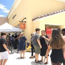 Cancún, quintana roo, 77500 +529981931490 Tory Burch Outlet 17 Photos 27 Reviews Women S Clothing 8200 Vineland Ave Orlando Fl Phone Number Yelp