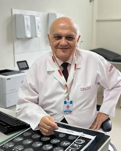 Dr. Márcio Brandão | Neurocirurgia | Ser médico neurocirurgião por mais de 50 anos é uma experiência extremamente gratificante. Ao longo dessa jornada, tive a oportunidade de... | Instagram