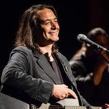 Αναβάλλεται η συναυλία στο oaka open air. Giannhs Kotsiras Biografia Diskografia Moyika Neakratisinow Gr