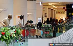 Pembelian secara atas talian mencatatkan peningkatan sejak 18 mac lepas susulan pelaksanaan perintah kawalan pergerakan (pkp). Belian Atas Talian Tidak Akan Ganti Pusat Beli Belah Kata Firma Penyelidik Free Malaysia Today Fmt