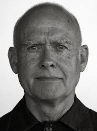 Robin Kearns's Instagram, Twitter & Facebook