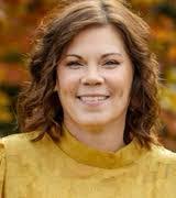 Amanda Benfer's Instagram, Twitter & Facebook