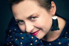 Poéma-pohádka, Šeherezáda nebo Popelka. To byl pohádkový večer podle  dirigentky Holly Mathieson