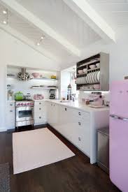 But it's 2018, and white appliances have been reborn. White Enamel Appliances Houzz