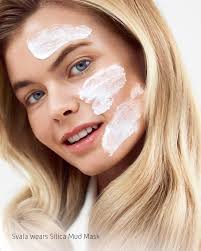 For Svala, skincare is most powerful when it's pure. In our Silica Portrait  Campaign, she wears the iconic Silica Mud Mask: sustainably harvested,  dermatologically tested, and made from the mineral-rich waters of