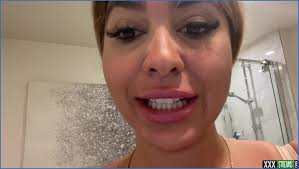 NoraCharm - Scary Giantess wet shrunk son in toilet - XXXStreams.org