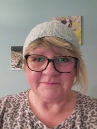 My first hat lol a few mistakes and could be bigger but I'm chuffed.