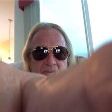 David Viator (@DavidViator1)