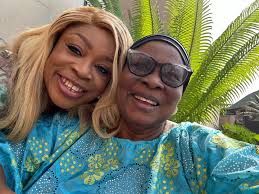 Happy holidays ! My beautiful Mum