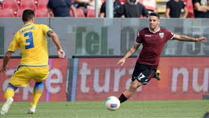 No for both teams to score, with a percentage of 57%. Il Frosinone Gioca La Salernitana Segna Il Pari Arriva All Ultimo Respiro Alessioporcu It
