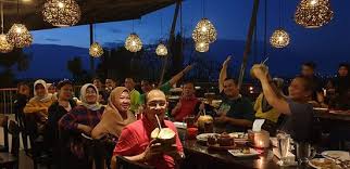 Maybe you would like to learn more about one of these? View Rm Klapa Manis Foto Rumah Makan Klapa Manis Cirebon Tripadvisor