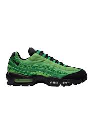 The human anatomy was used as an inspiration for its design, with mesh simulating the skin, graduating side panels resembling the muscles, lace loops depicting the ribs, and the midsole representing the spine. Nike Sportswear Air Max 95 Nigeria Naija Sneaker Low Gruenschwarzweiss Grun Zalando De