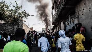 Mount nyiragongo in the eastern democratic republic of congo erupted on saturday, forcing thousands of people to evacuate the nearby city of goma, per reuters. Small Airliner Crashes Into Homes In Goma Dr Congo News Dw 24 11 2019