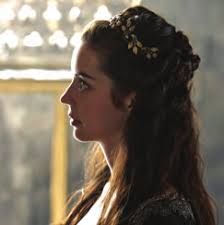 Daphne Land's Instagram, Twitter & Facebook