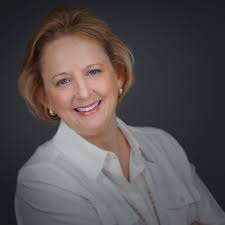 Mothers Who Inspire: Stories of 37 Mothers Who Helped Their Children  Succeed in Life and In Business