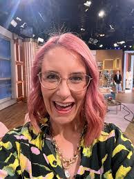 Pauline Groves's Instagram, Twitter & Facebook