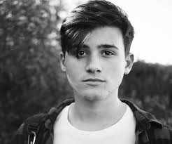 Chris Lanzon Biography