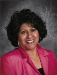 Lupe Lemos's Instagram, Twitter & Facebook