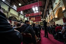 La 160e Vente Des Hospices De Beaune Dediee Aux Hospitaliers Victimes Du Covid 19
