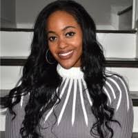 Caroline Ashman's Instagram, Twitter & Facebook