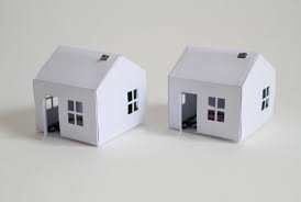 Todos los meses os enseño una «mini manualidad» para hacer en casa, el mes pasado fueron peces de origami , y este mes toca hacer barcos de papel. Hacer Una Casa De Papel Se Ilumina Como Anochece Askix Com