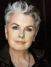Coupe courte gris platine avec images coupe de cheveux courte. 54 Meilleures Idees Sur Coupe Cheveux Gris Cheveux Coupe Cheveux Gris Cheveux Gris