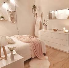 Chambre Epuree Blanc Et Bois In 2020 Luxury Bedroom Decor Dorm Room Decor Room Decor