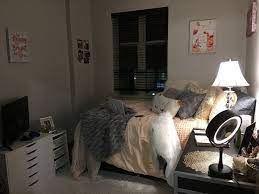 University Of Kentucky Dorm Room Chambreboheme Dorm Room Inspiration Girls Dorm Room Dorm Room Decor