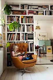 Low prices on millions of books. Books Plants Comfy Chair Decorwithzest Comdecorwithzest Com Design De Casa Ideias Para Interiores Interior De Design