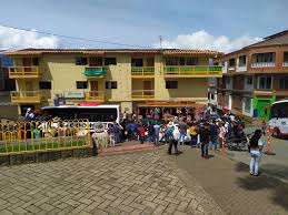 El personero del municipio denunció amenazas en su contra. En Alerta Mas De 20 Familias Por Amenazas Y Desplazamiento En Ituango Antioquia