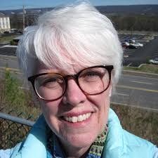 Lori Fogg's Instagram, Twitter & Facebook