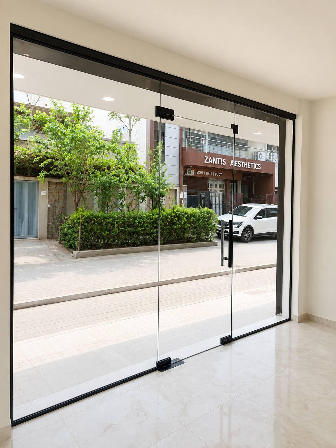 Slim profile partition product image