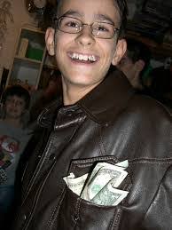 Sasha Wiseman's Instagram, Twitter & Facebook