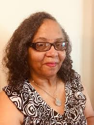 Sandra Fay's Instagram, Twitter & Facebook