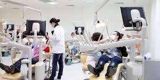 Departamentele sunt conduse de directori de departament. Medic Stomatolog Iesean Condamnat A Votat De Doua Ori Cand A Fost Ales Iohannis