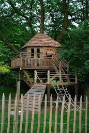 Baumhaus im garten sicher und langlebig bauen. Baumhaus Kinder Garten Bauen Stelzen Plattform Kinder Baumhaus Baumhaus Kinder Baumhaus
