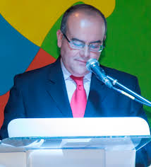 Grandes personalidades pasaron por el set, recordamos a: Ricardo Orrego Wikipedia La Enciclopedia Libre