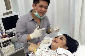 Ali tatoo sulam merupakan salah satu tempat sulam alis langganan artis yang sudah lama berdiri. Ini Dia 100 Artis Pria Dan Wanita Langganan Ali Tattoo Sulam Money Id