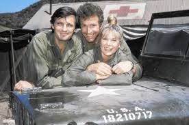 Wayne Rogers, Trapper John on 'MASH,' dies at 82 - Los Angeles Times