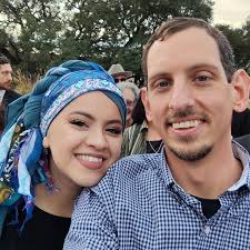 Recommendations for salons in San Antonio for gel manicure and pedicure?