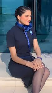 एयर होस्टेस को कितनी सैलरी मिलती है?