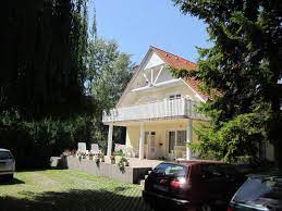 A védetté nyilvánított temetőjében található több mint. Balatonudvari Szallas Adatlap Bungalopark Romantik