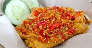 Banyak yang rela antre lama agar dapat. How To Make Geprek Chicken Sauce Bagaimana Cara Membuat Sambal Ayam Geprek Recipe Indonesian Food